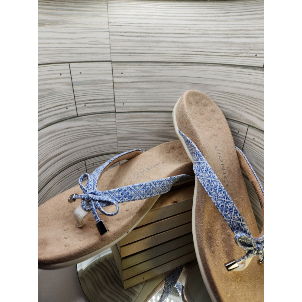 VIONIC Sandals size 8